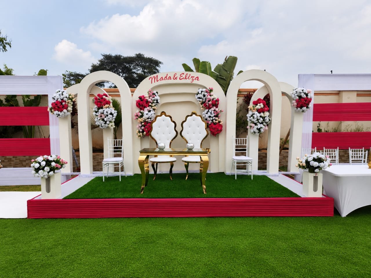 Elegant pink and white event décor by Tamyka